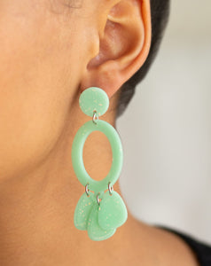 Sparkling Shores - Green - TKT’s Jewelry & Accessories 